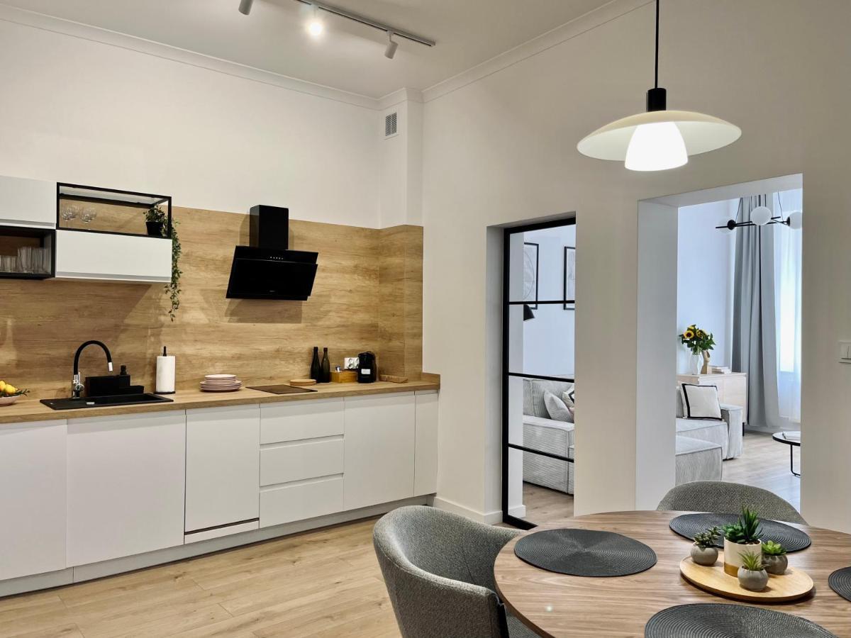 Luna Apartments يلينيا غورا المظهر الخارجي الصورة